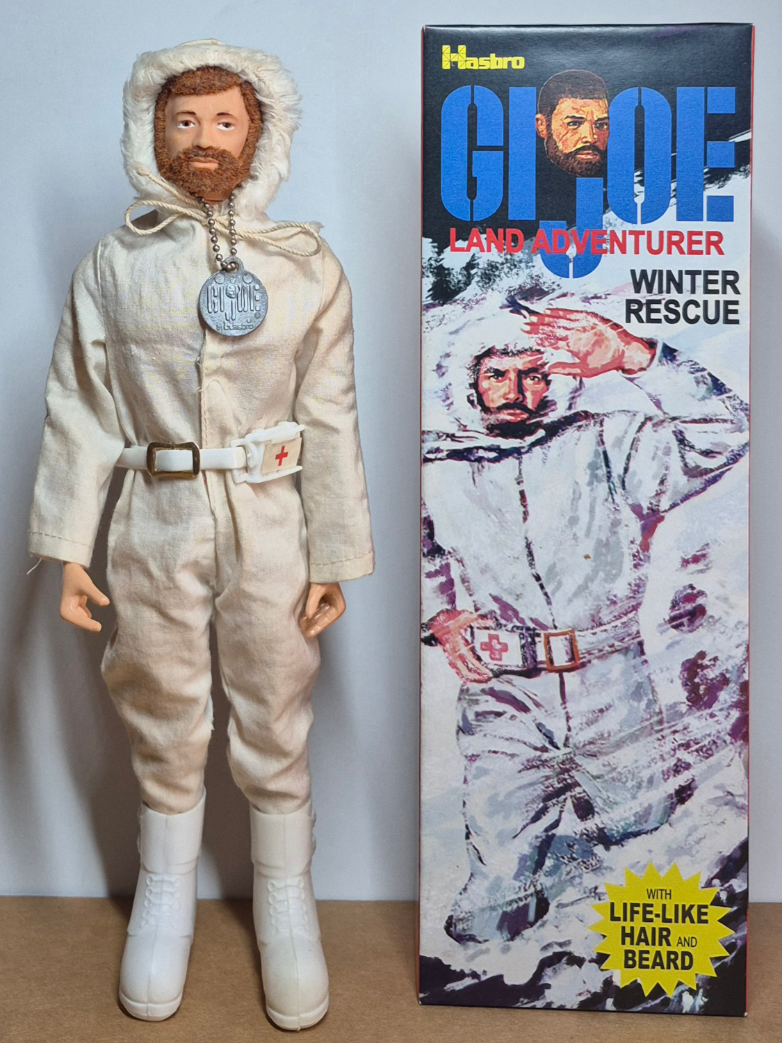 1973 Hasbro G.I. Joe Adventure Team Land Adventurer with Winter Rescue Equipment Set 7309-4 in Custom Box 1