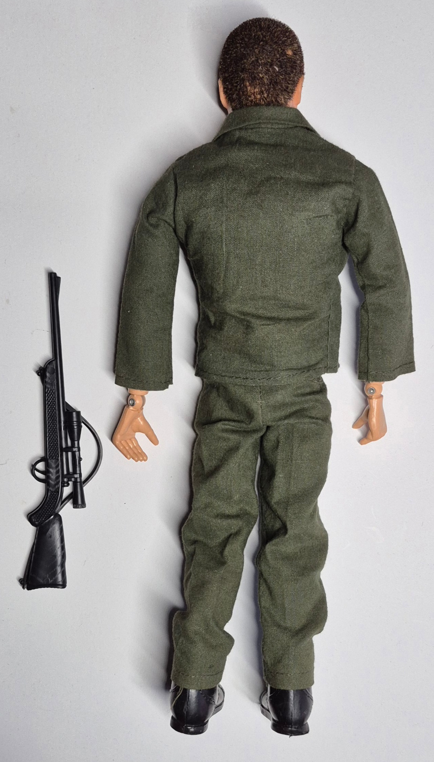 hasbro-1974-gi-joe-adventure-team-talking-man-of-action-and-dangerous-mission-equipment-set-7308-2-3 1974 Hasbro G.I. Joe Adventure Team Talking Man of Action with Dangerous Mission Equipment Set 7308-2 in Custom Box 3