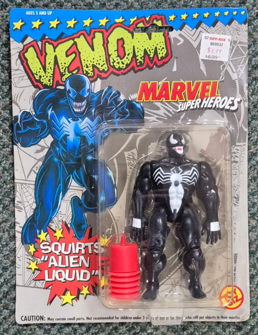 Toy Biz 1993 Marvel Super Heroes Venom Squirts Alien Liquid Action Figure: Mint on Card 1